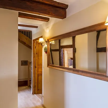 Maison Au Tonnelier