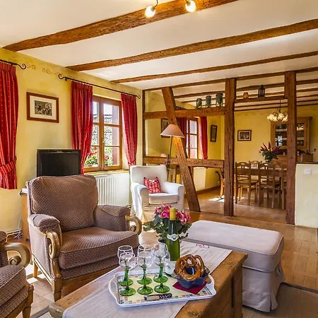 Holiday home Maison Au Tonnelier *